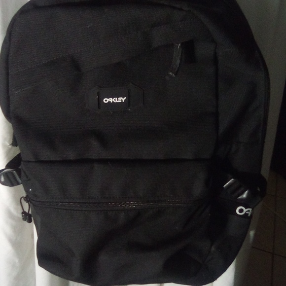 Official Oakley men's bookbag - Picture 2 of 5